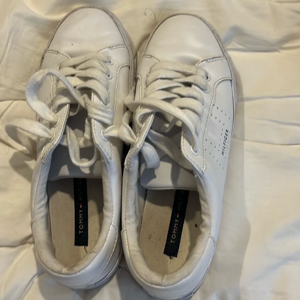 Tommy Hilfiger sneakers